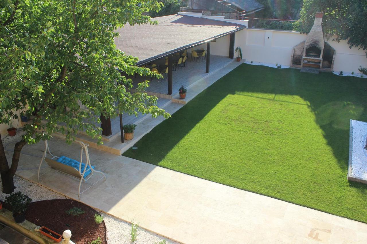 Pretty Garden Villa โอร์โชวา ภายนอก รูปภาพ